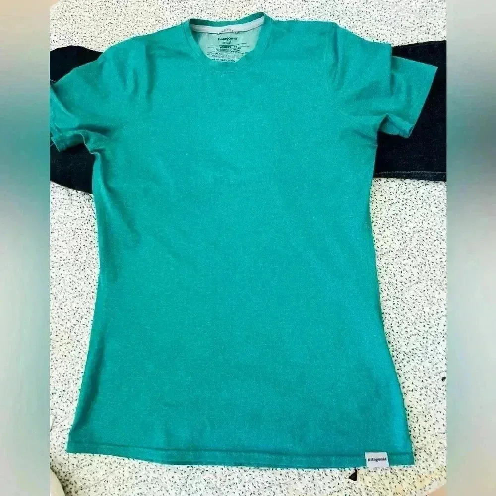 Patagonia Capllene1 Silk Weight Women's Green Top T-shirt Siz XS Short Sleeve BL